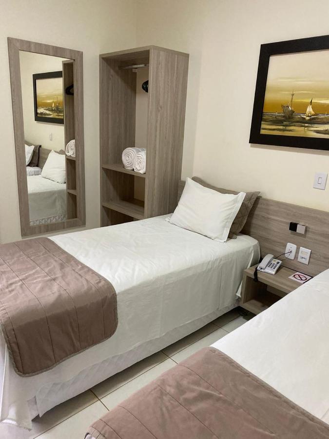 Rossi Hotel Comodoro Esterno foto