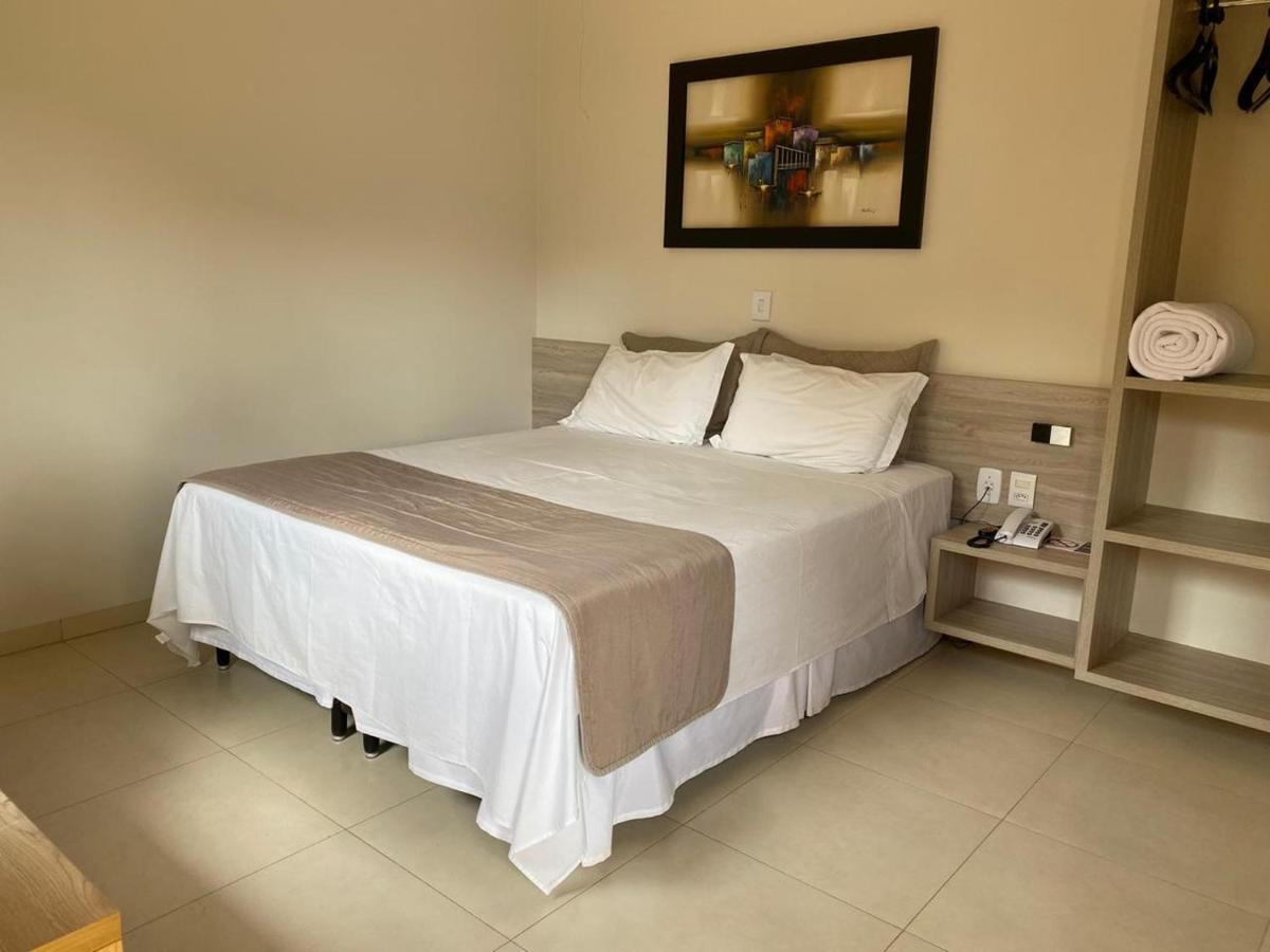 Rossi Hotel Comodoro Esterno foto